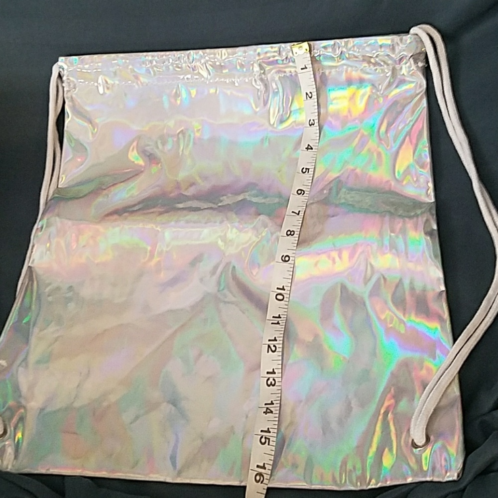 💚 3•$30 💚 Silver Holographic Bag with drawstring